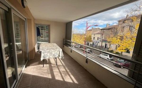 Appartement à louer    1 pièce •  Irigny