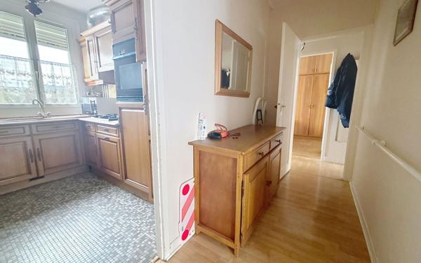 Appartement à vendre    3 pièces •  Tours