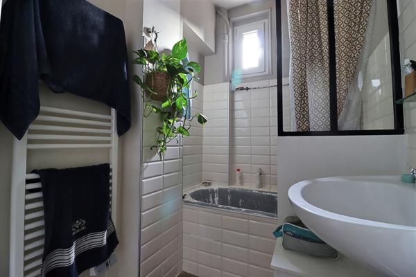 T3 Colombes PROCHE CENTRE VILLE