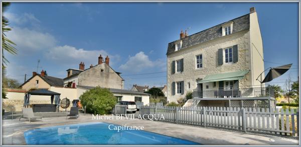 NEVERS (58), Propriété de charme 12 pièces, 265 m² habitables, 8 chambres, grandes annexes, piscine, terrain 1100 m²
