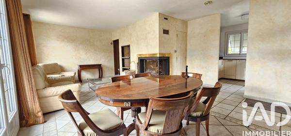 Maison à vendre 5 pièces 91 m² Saint-Cyr-sur-Loire