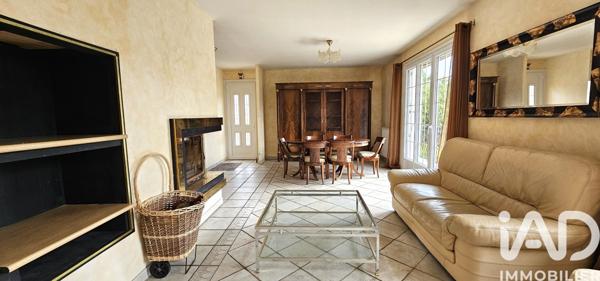Maison à vendre 5 pièces 91 m² Saint-Cyr-sur-Loire