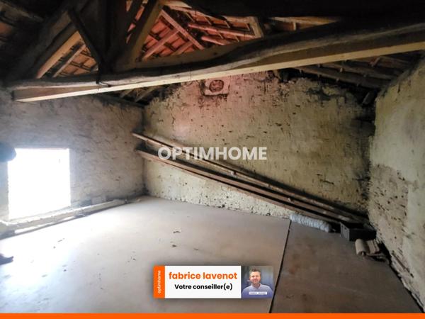 Belle maison de ville de 94 m², 3 chambres et garage ROUMAZIERES LOUBERT (16)