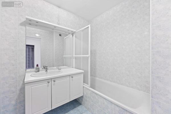 Appartement à vendre à Ferney-Voltaire dans l'Ain (01210), ref : 01047-753