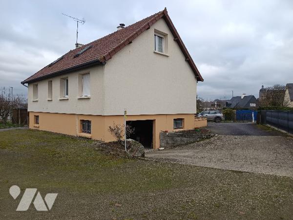 Beau potentiel pour cette maison de ville proche des écoles