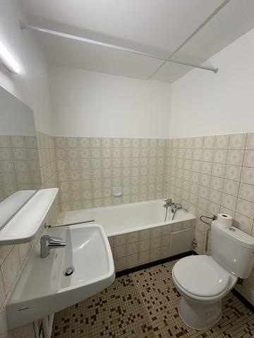 STUDIO 27m² 510 € / mois C.C.*