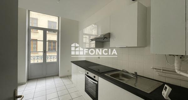Location Appartement 5 pièces 108.72 m² - Saint-étienne 42000