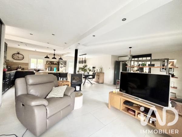 Maison à vendre 5 pièces 123 m² Châteaugay