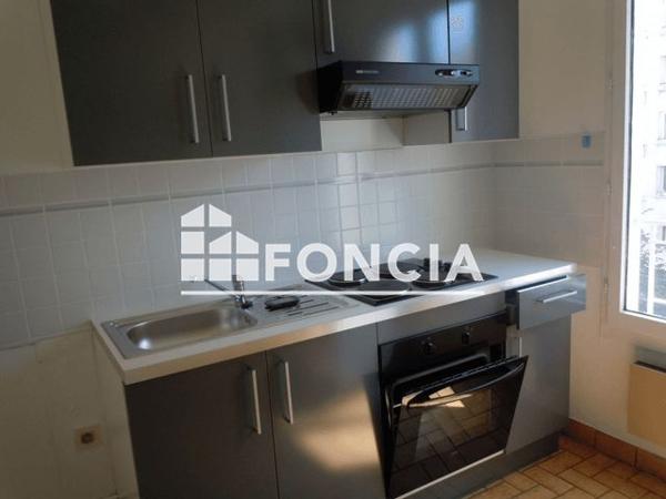 Location Appartement 2 pièces 51.6 m² - 45 RUE DU ONZE NOVEMBRE Saint Etienne 42100