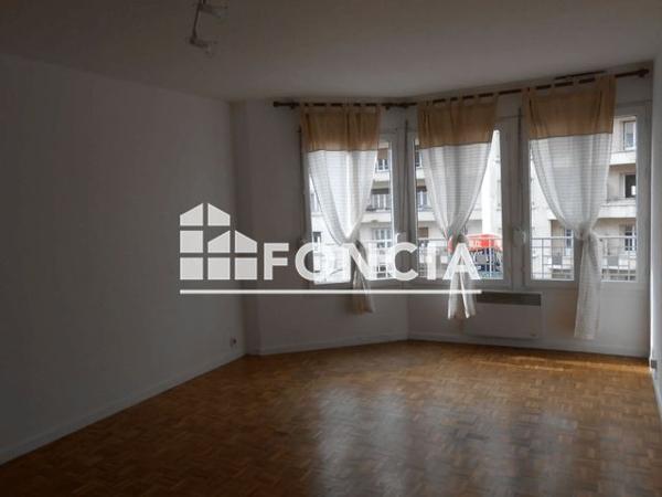 Location Appartement 2 pièces 51.6 m² - 45 RUE DU ONZE NOVEMBRE Saint Etienne 42100