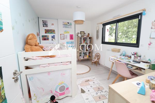 Maison 5 pièce(s) 4 chambre(s) 134 m²