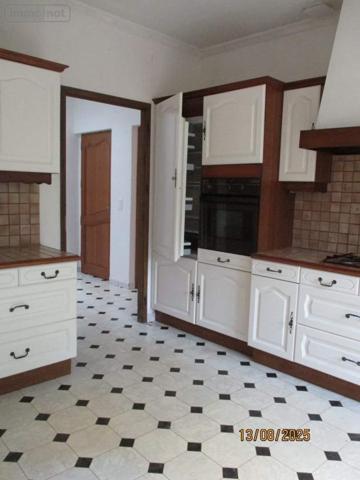 Maison à louer à Sézanne dans la Marne (51120), ref : 043/1732