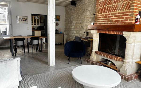 Maison à vendre    5 pièces • 121 m2 Compiègne