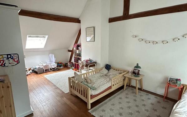 Maison à vendre    5 pièces • 121 m2 Compiègne