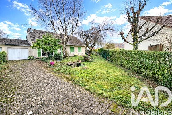 Maison à vendre 7 pièces 125 m² Le Perray-en-Yvelines