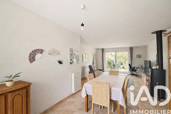 Maison à vendre 7 pièces 125 m² Le Perray-en-Yvelines