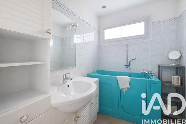 Maison à vendre 7 pièces 125 m² Le Perray-en-Yvelines