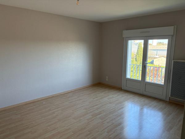 À vendre : Appartement 2 pièces de 51m² à Bressuire très bien placé