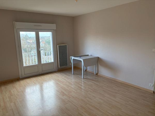 À vendre : Appartement 2 pièces de 51m² à Bressuire très bien placé