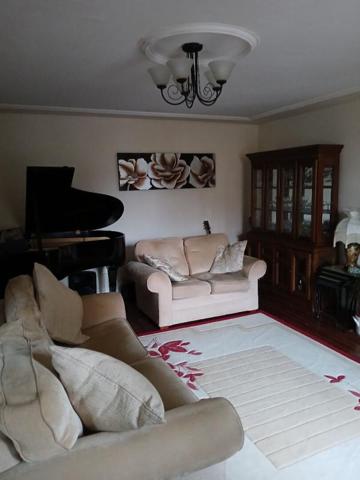 Trés belle maison en pierres et grange attenante