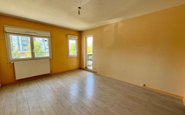 Appartement à vendre    3 pièces • 70,32 m2 Saint-Genis-Laval