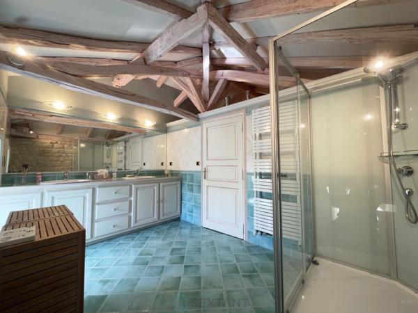 PROPRIETE D’EXCEPTION DE 455 M² SUR UN TERRAIN DE 3 628 M²