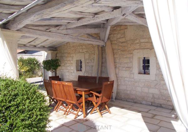 PROPRIETE D’EXCEPTION DE 455 M² SUR UN TERRAIN DE 3 628 M²