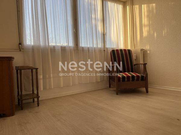 Villefranche Sur Saone T3 de 79 m2 - grand séjour - balcon - exposé Est/ouest - proche centre-ville