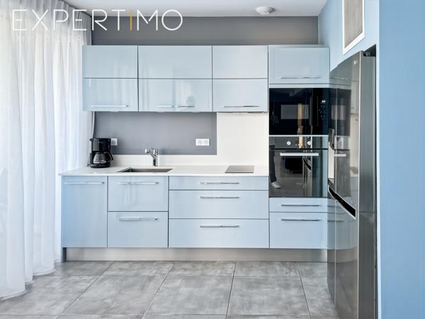 Montpellier (34000) Appartement de Type T3 avec belle terrasse, très beau jardin, deux places de parking, un cellier .