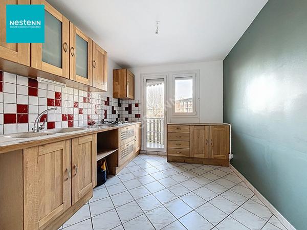 ANNECY (secteur Cran Gevrier) _ Spacieux appartement 2 pièces de 53,20 m², avec balcons et cave, à vendre