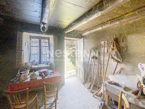 EXCLUSIVITE ! Hameau de Retournac Ancien corps de ferme à rénover sur 1500 m2 de terrain