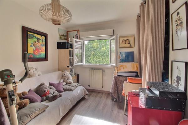 Comme une petite maison : T2/3 avec jardin et annexe, Marseille Grotte Rolland 13008
