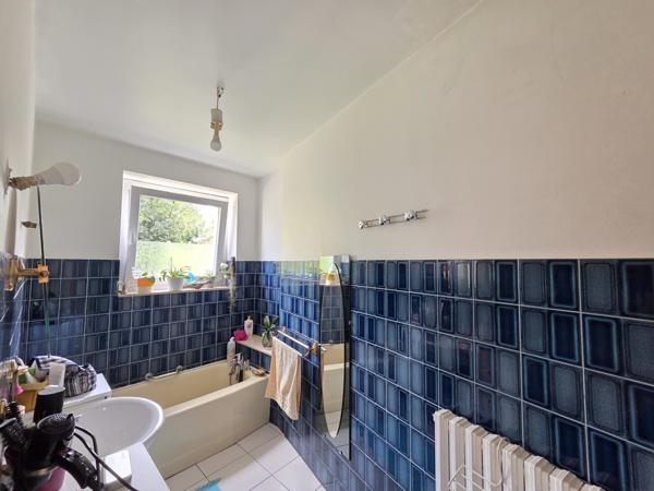 A VENDRE MAISON LUMINEUSE ET SPACIEUSE 3 CHAMBRES ROHAN 56 BRETAGNE