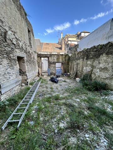 Immeuble à vendre à Le Palais dans le Morbihan (56360), ref : 56026-830