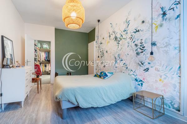 Maison
                                                                                                                                                                                                                                                                                                                        4 pièce(s)                                                                                                                                                                                                          3 chambre(s)                                                                                                                                                                                                          100  m²