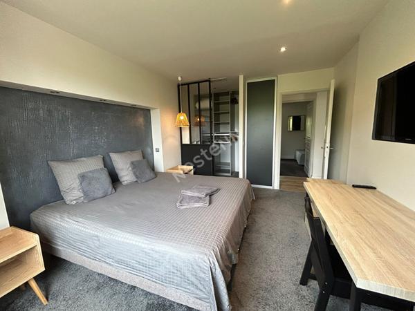 Appartement T3 . 93.5 m² . La Ciotat . Vue Mer . Quartier Calanques . Aucun travaux; FRAIS DE NOTAIRE REDUITS