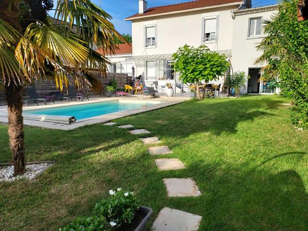 Maison à vendre    6 pièces • 190 m2 Limoges