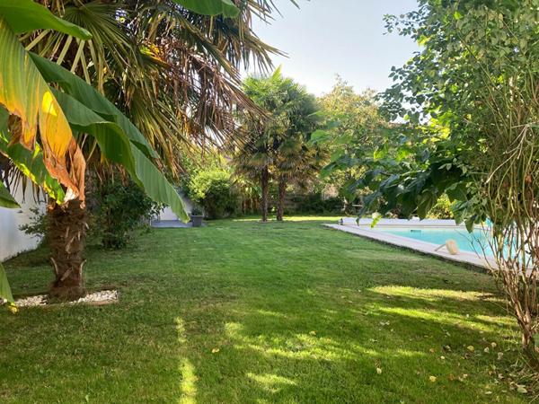 Maison à vendre    6 pièces • 190 m2 Limoges