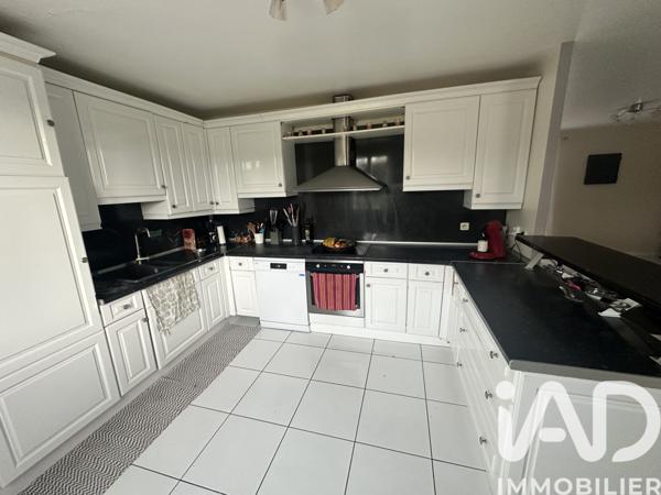 Maison à vendre 6 pièces 142 m² Allonne