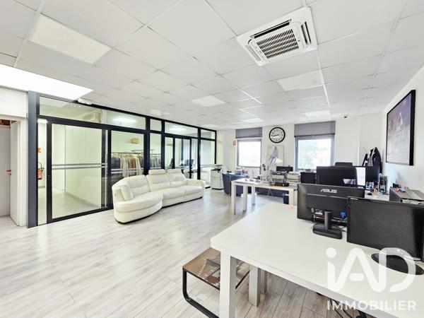 Murs commerciaux  à vendre 1 749 m² La Courneuve