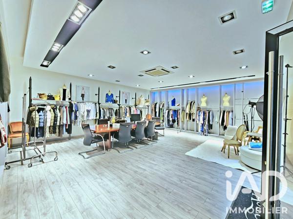Murs commerciaux  à vendre 1 749 m² La Courneuve