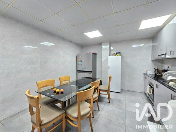 Murs commerciaux  à vendre 1 749 m² La Courneuve