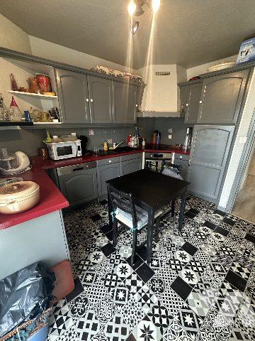 APPARTEMENT REZ DE JARDIN avec GARAGE