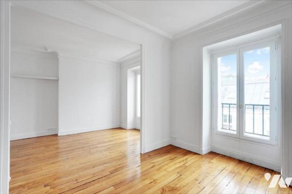 Notaire - Appartement Place Saint-Ferdinand - Exclusivité
