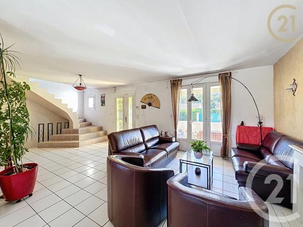 Maison à vendre  8 pièces - 240 m2 ST FARGEAU PONTHIERRY - 77