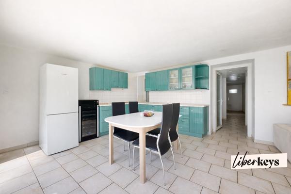 262 m² | Maison d’Architecte | Piscine 12 m | 4 Chambres | Garage