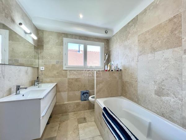 Maison Houilles 8 pièce(s) 130 m2 €699 000 ** - Référence 641