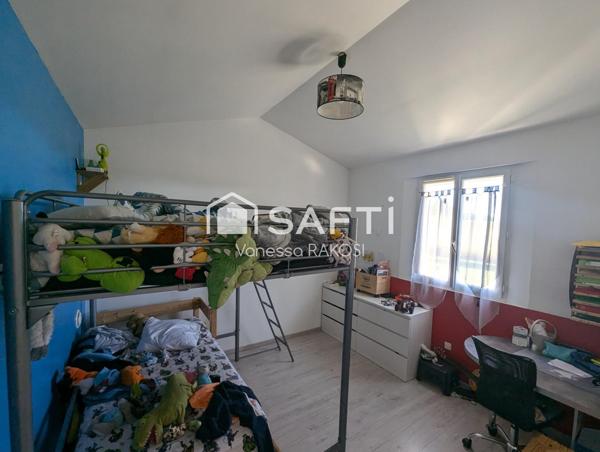 PUY DU LAC MAISON FAMILIALE DE PLAIN PIED 148 M² 5 CHAMBRES VUE DEGAGEE