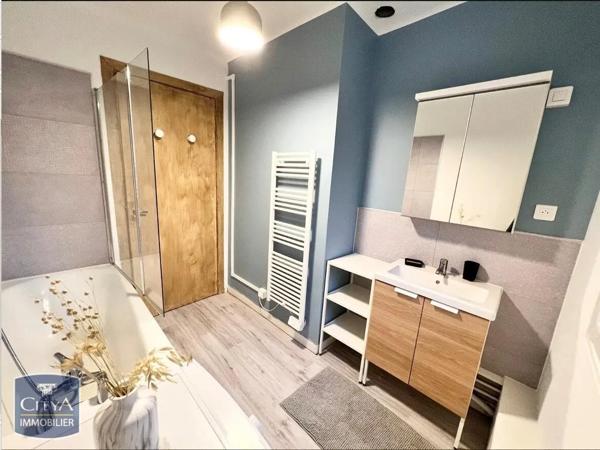 Appartement à louer 4 pièces 72.93m² Maubeuge (59600)