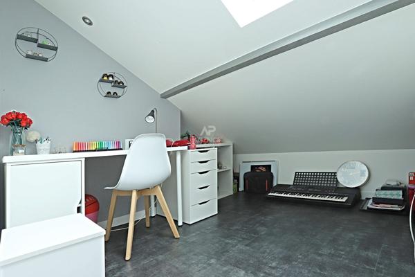 NANTERRE - Mont Valérien - Maison familiale de 109,19 m² €679 000 ** - Référence 15358